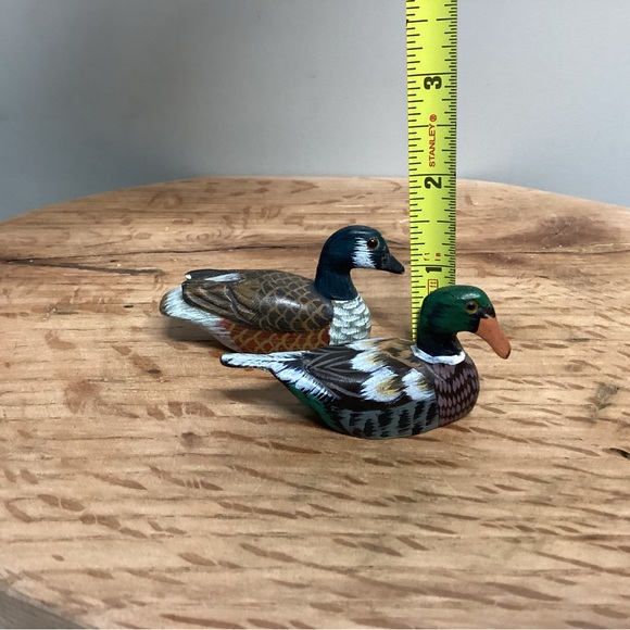 Hand Carved Set of Solid Wood Ducks - Mallard / Loon - Hand Painted - Excellent - Picture 10 of 12